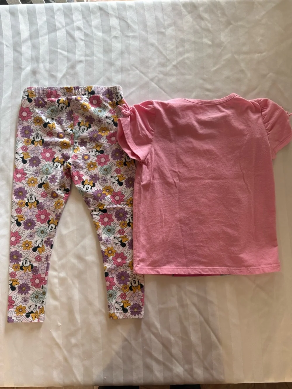 Disney Pink Minnie Mouse Floral Top & Leggings Set - Picture 6 of 6